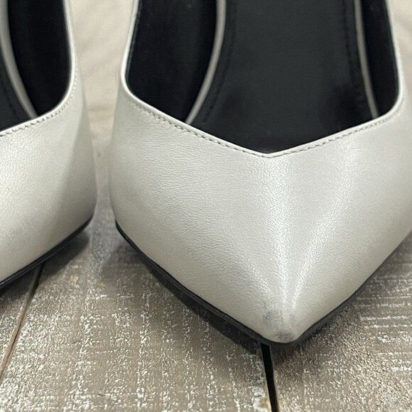 Saint Laurent Leather Pointed Pumps In White - Picture 11 of 16